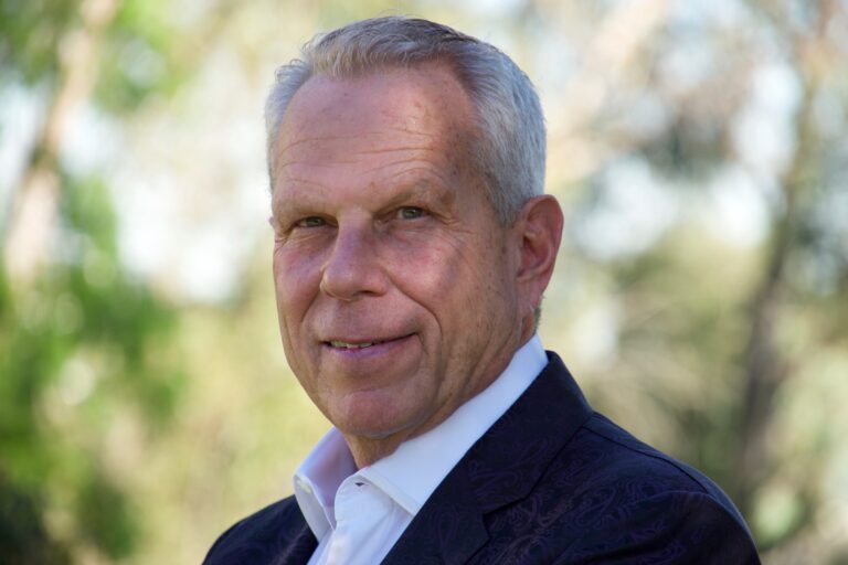File:Steve Tisch Headshot.jpg